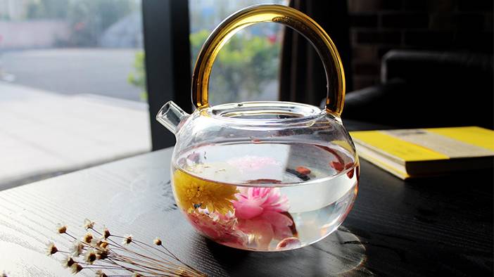 Kettle'daki su kansere mi neden oluyor? Aynı suyu tekrar kaynatınca ne olur? 3